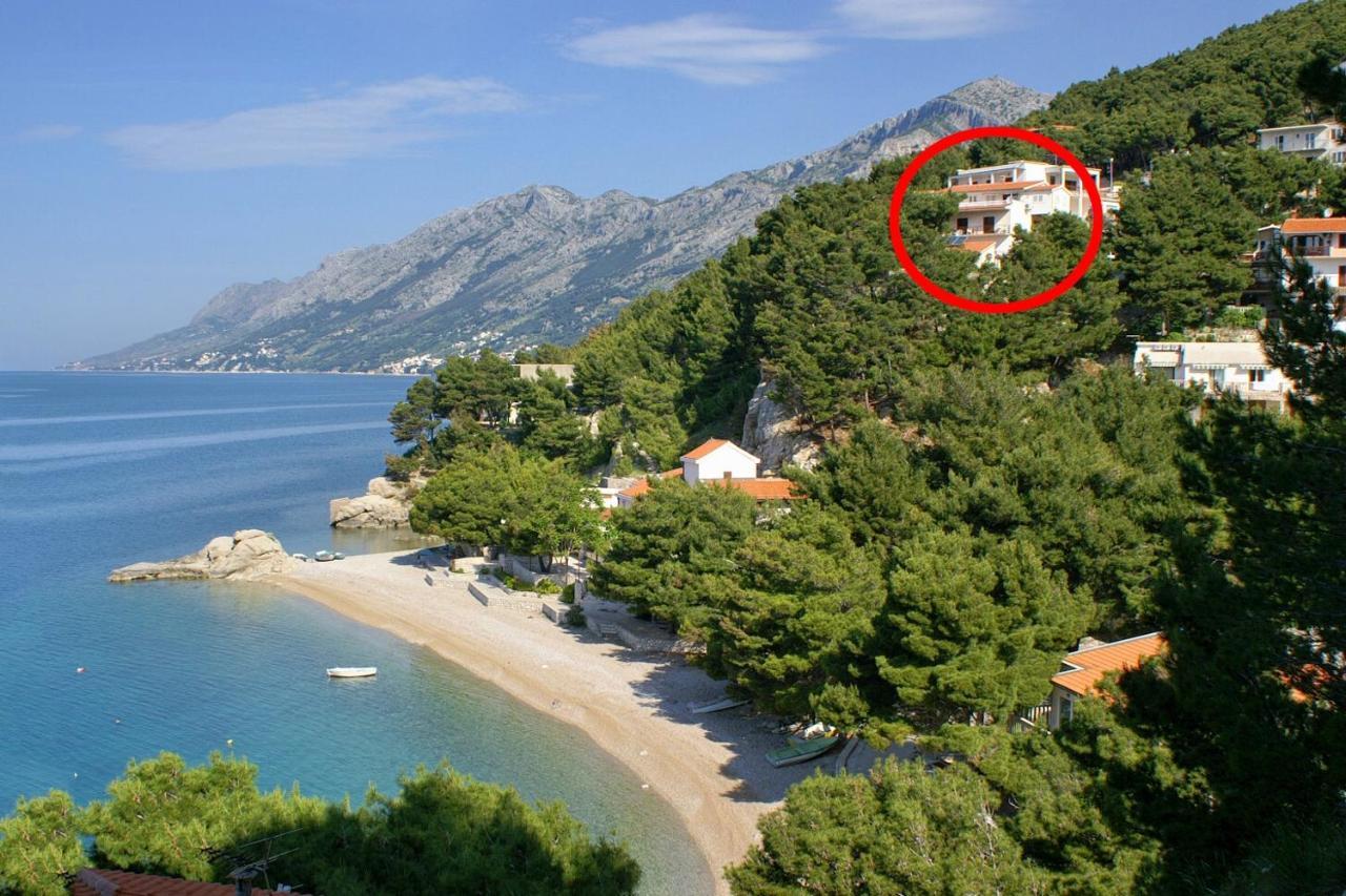 Apartments By The Sea Brela, Makarska - 6688 Экстерьер фото