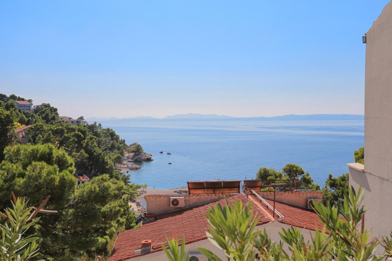 Apartments By The Sea Brela, Makarska - 6688 Экстерьер фото