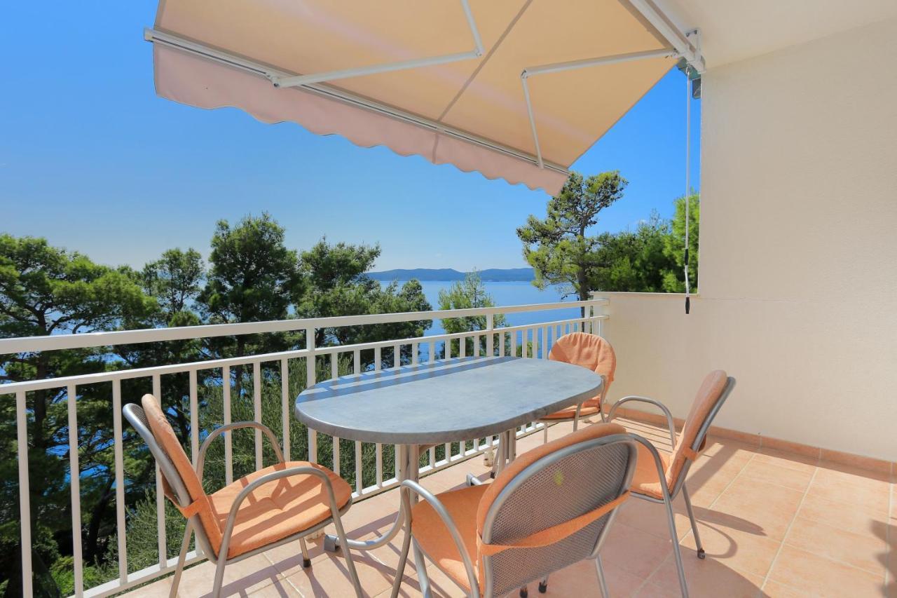 Apartments By The Sea Brela, Makarska - 6688 Экстерьер фото